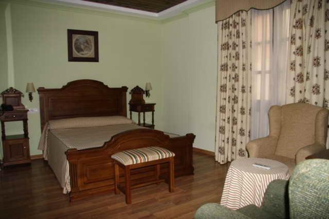 Hotel El Mano Huescar Room photo