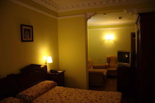 Hotel El Mano Huescar Room photo